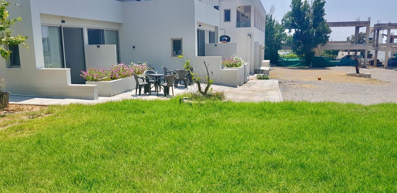 Pals Pefkos Aparthotel