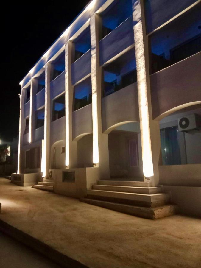 Pals Pefkos Aparthotel