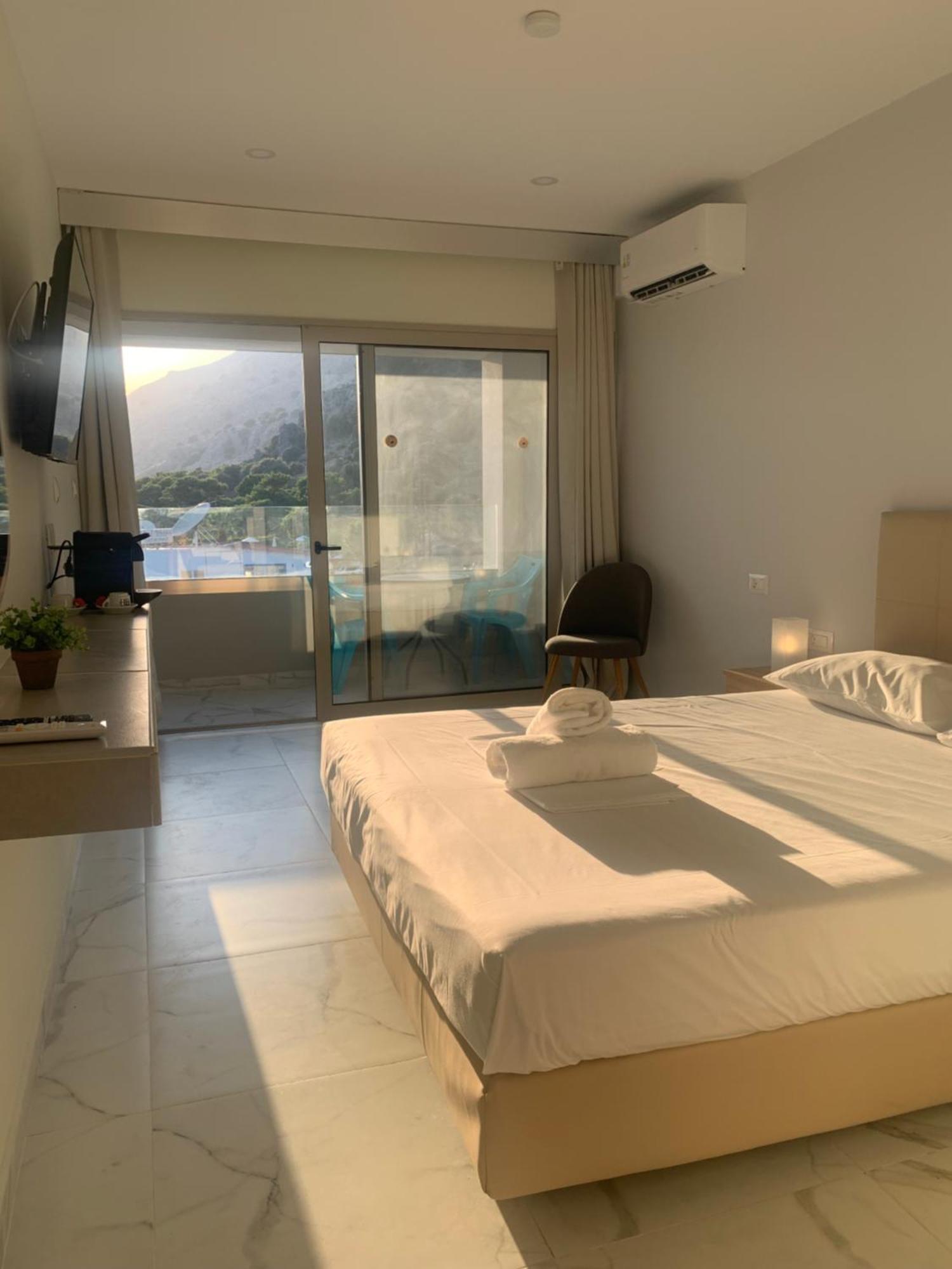 Pals Pefkos Aparthotel 2*