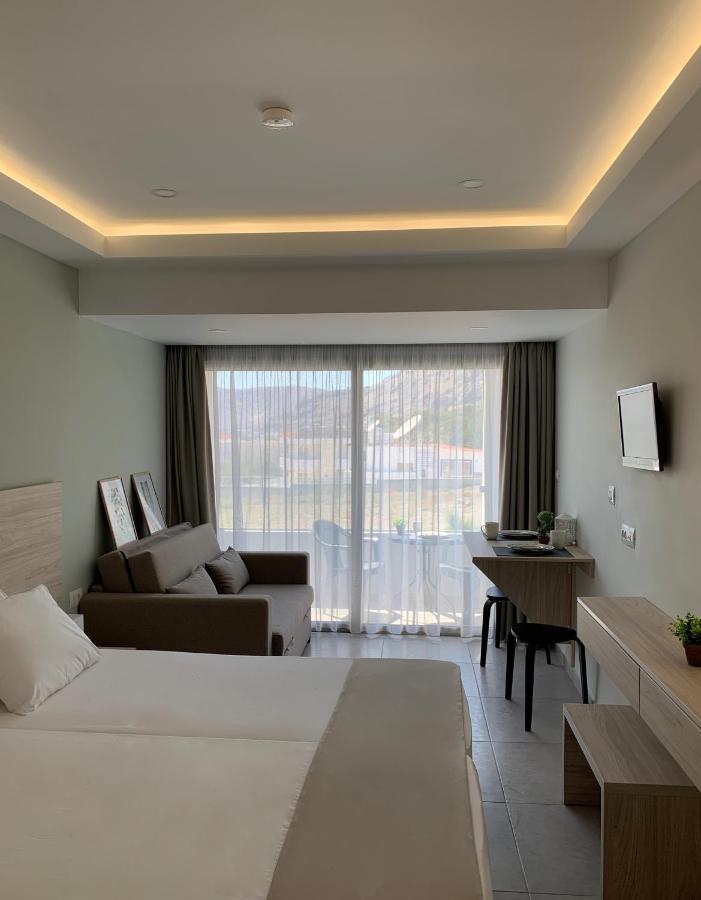 Pals Pefkos Aparthotel