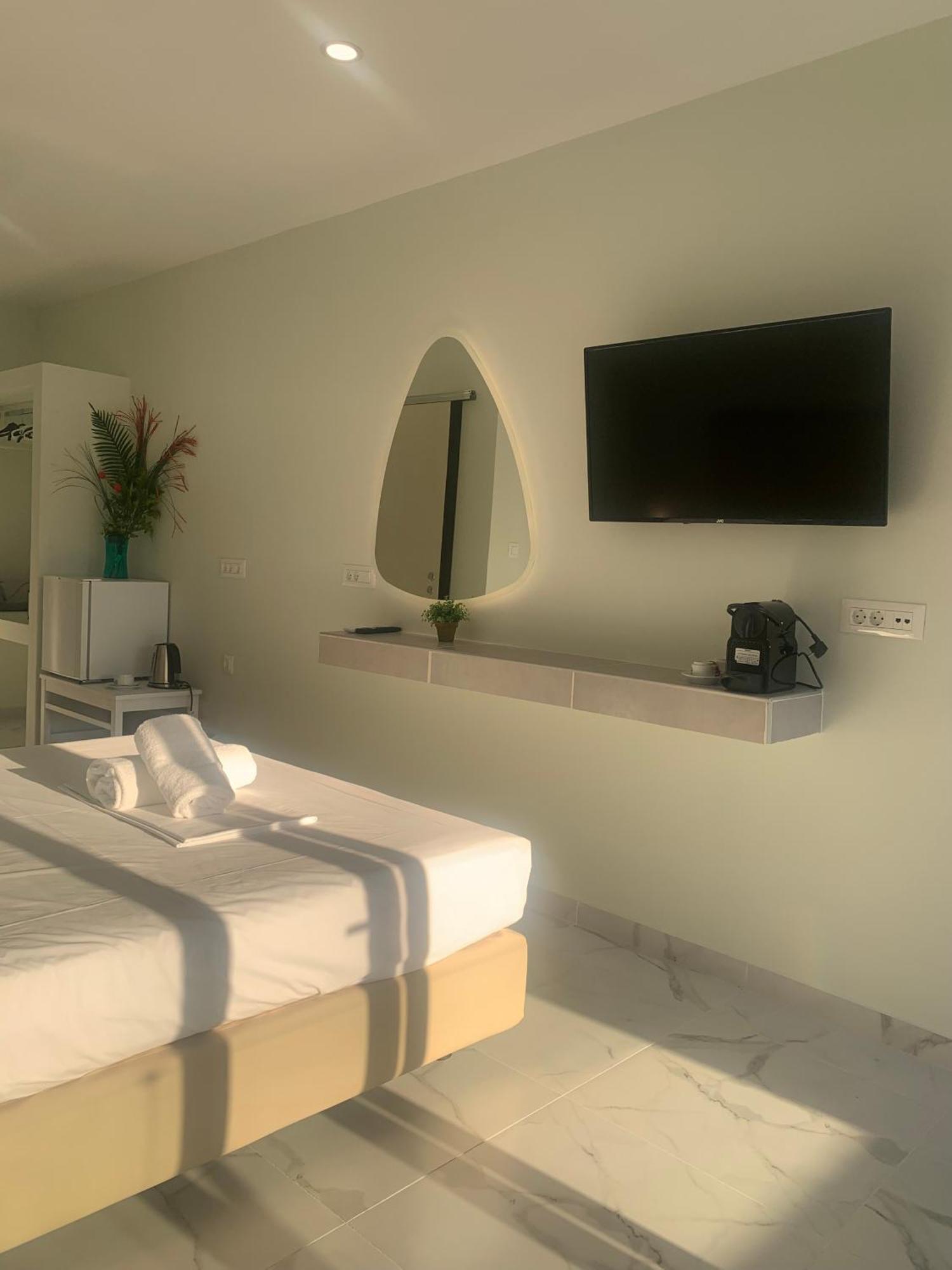 Aparthotel Pals Pefkos