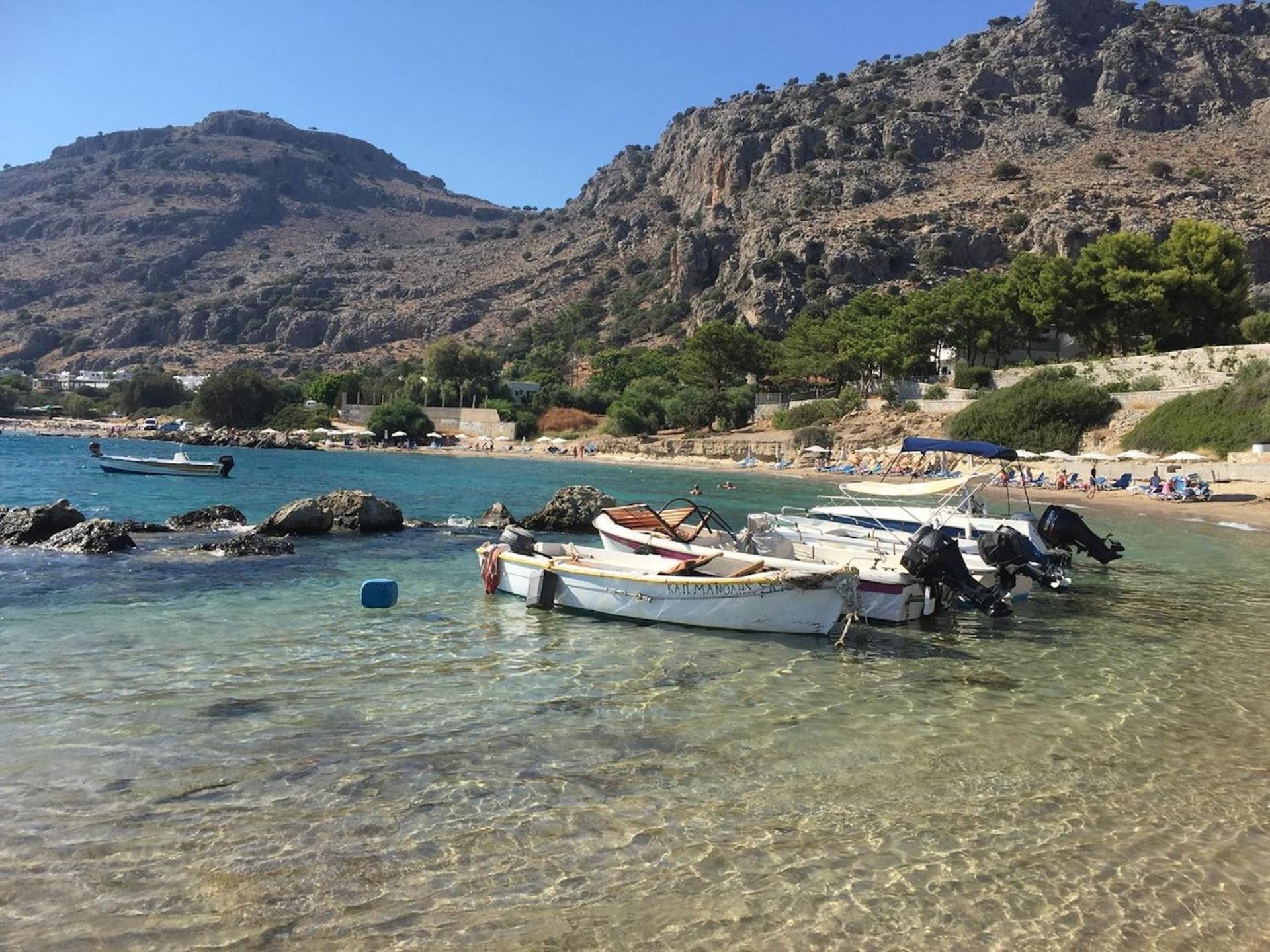 Pals Pefkos Pefki